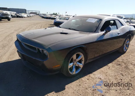 2013 Dodge Challenger Sxt z USA, uszkodzony, nr VIN 2C3CDYAG3DH649129